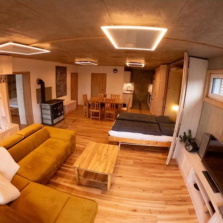 Apartman U Holoubka نوفي ميستو نا مورافي المظهر الخارجي الصورة